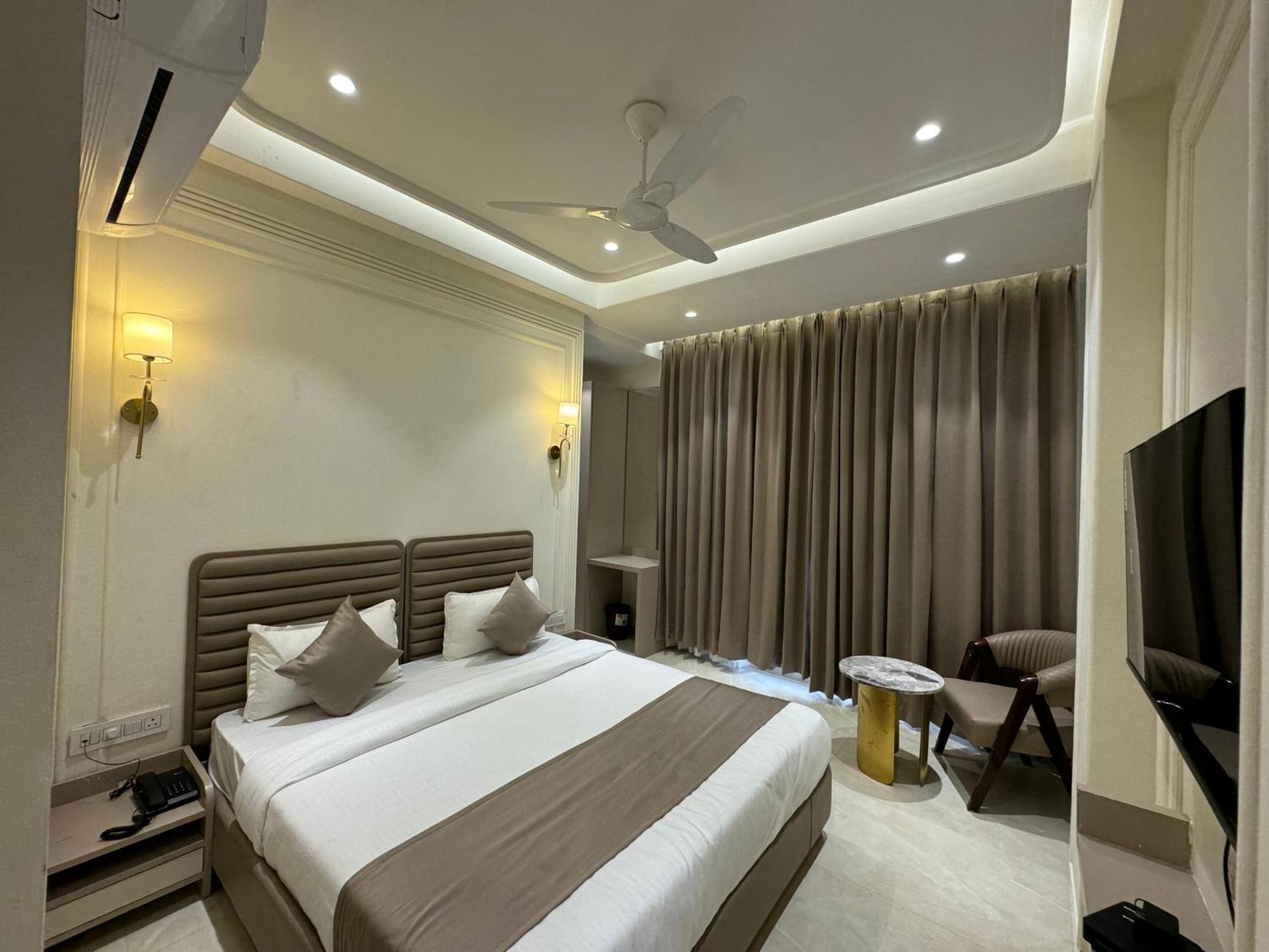 Hotel Fortune Inn Bhopal Exteriör bild